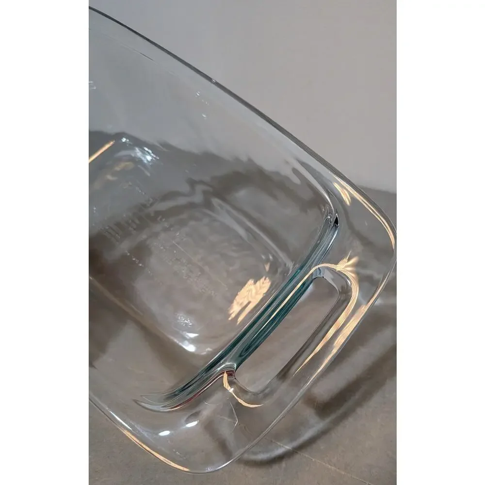 Pyrex Easy Grab Glass Loaf Pan w/ Molded Handles Clear 1.5 Quart EUC